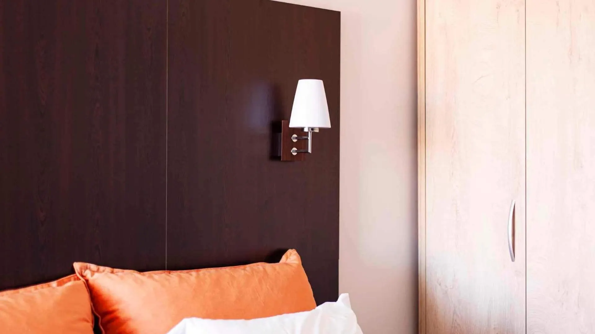 George Hotel Rooms&Suites Himare