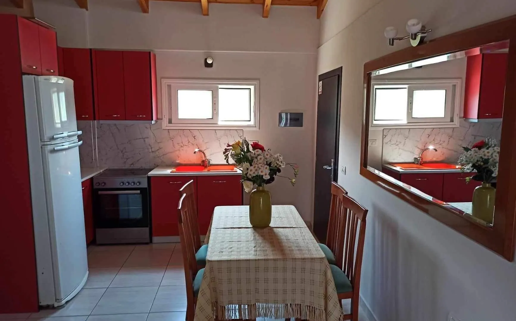 George Hotel Rooms&Suites Himare