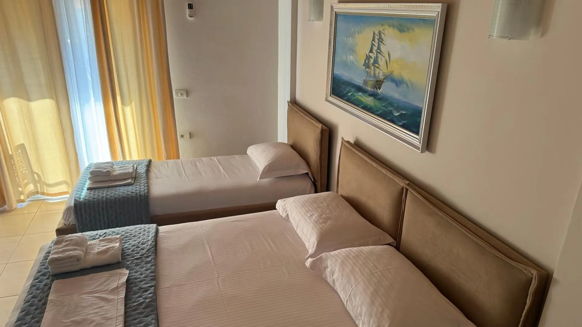 George Hotel Rooms&Suites Himare