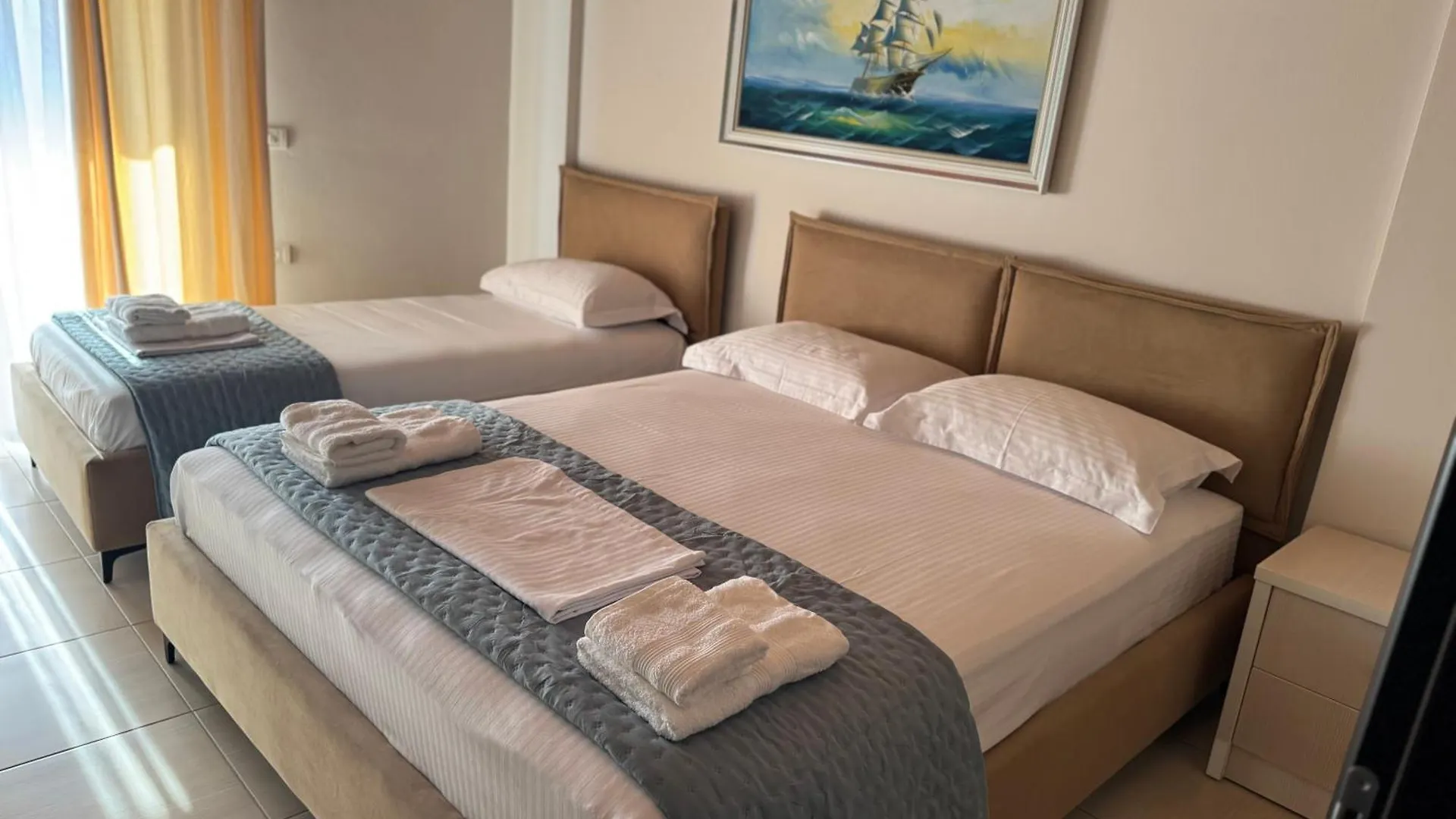 George Hotel Rooms&Suites Himare