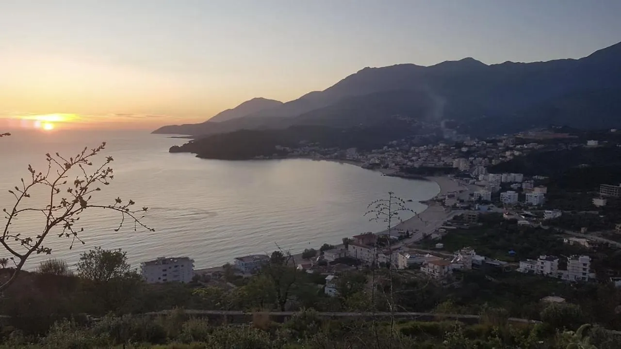 George Hotel Rooms&Suites Himare